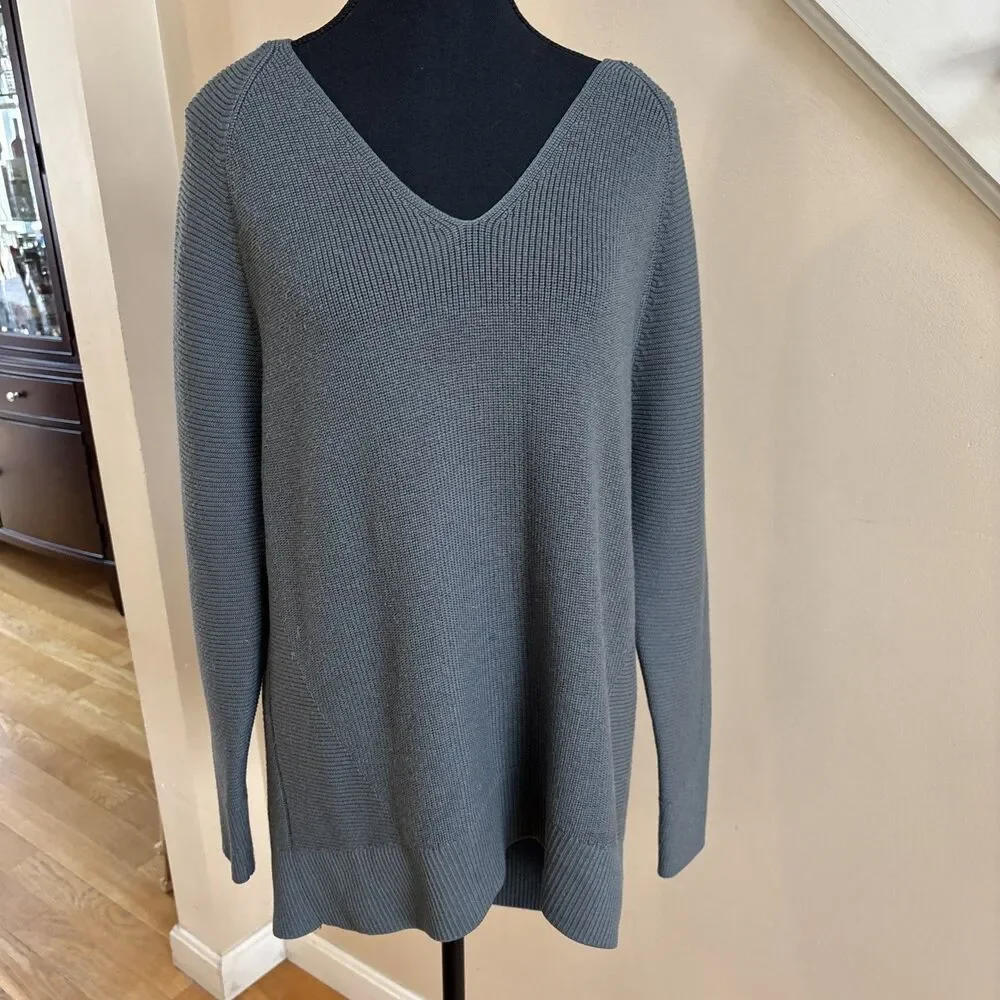 Athleta Hanover Charcoal Gray Merino Wool Blend V-Neck Raglan Sweater Size Large